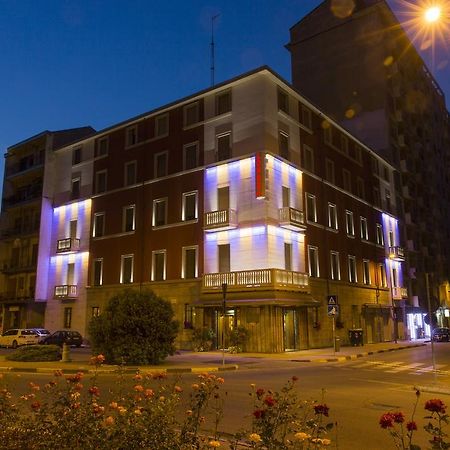 Hotel Londra Алессандрия Экстерьер фото