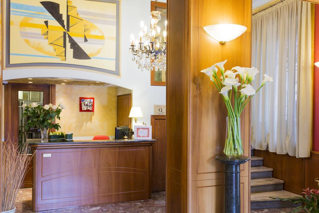 Hotel Londra Алессандрия Экстерьер фото