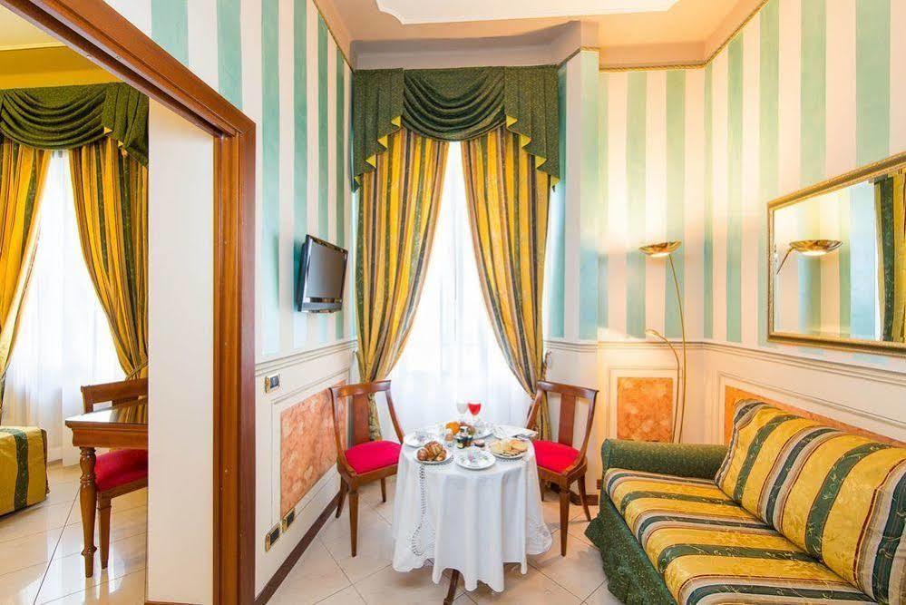 Hotel Londra Алессандрия Экстерьер фото