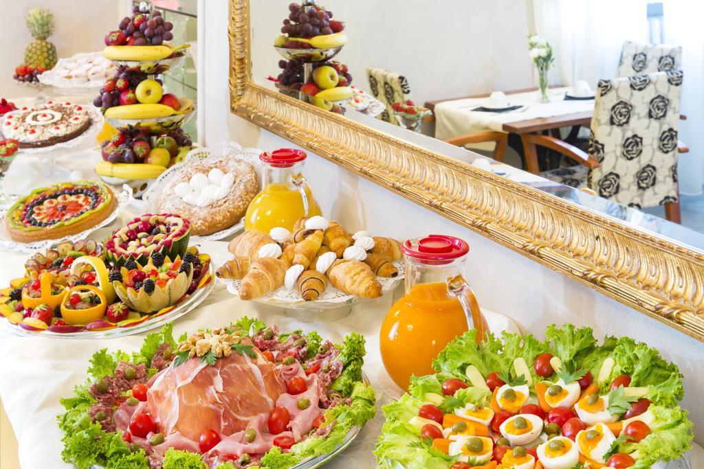 Hotel Londra Алессандрия Номер фото