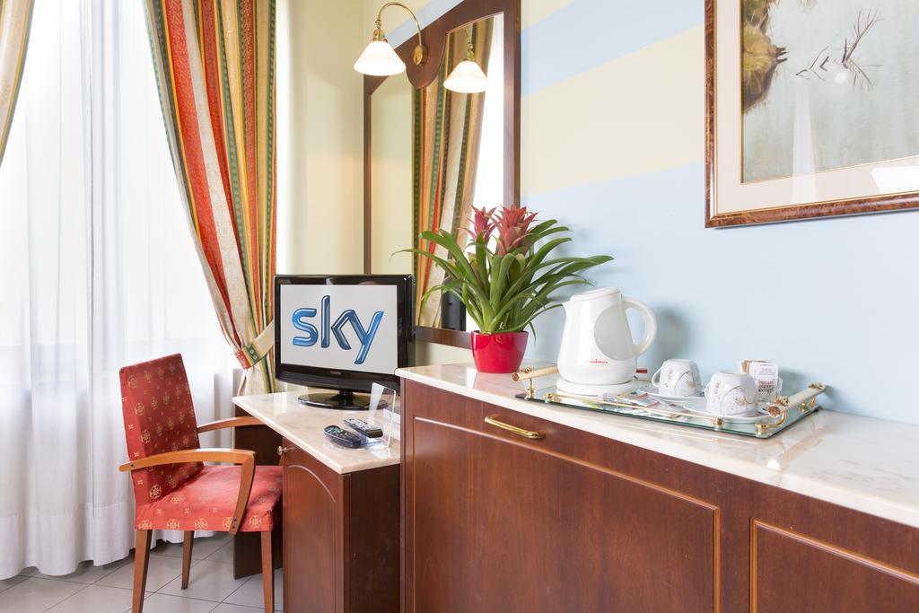 Hotel Londra Алессандрия Номер фото